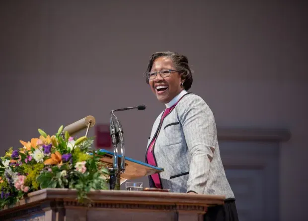 Rt. 牧师. Jennifer Baskerville-Burrows '88 at the 2020 Rally Day Convocation.